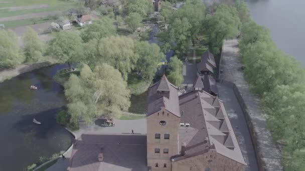 Vista aérea de Castelo-museu Radomysl - o museu de ícones de casa ucranianos — Vídeo de Stock