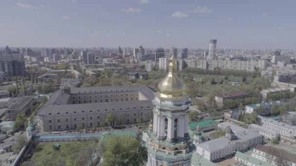 Luftaufnahme von Kiev pechersk lavra im Herbst, Kiev, kyiv, ukraine. — Stockvideo