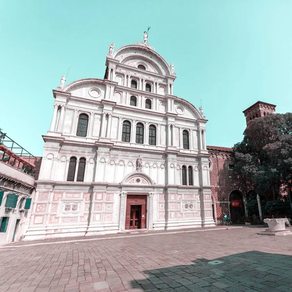 Одна из многих площадей Венице, Италия . — стоковое фото