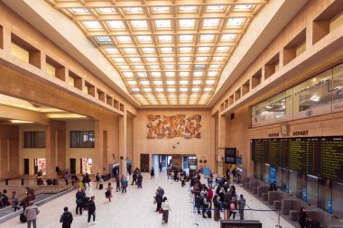 Bruxelles-Central veya Brüksel Merkez İstasyonu
