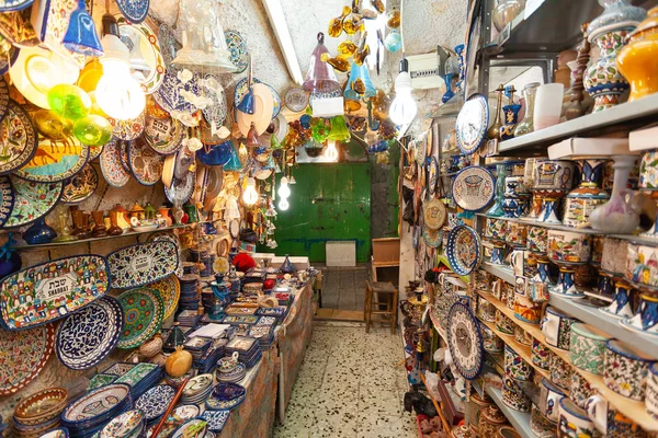 Souvenir shop i den gamle by Jerusalem - Stock-foto