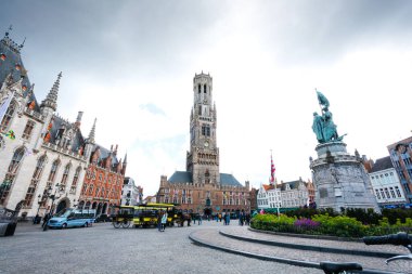 Belçika Brugge 'deki Market Meydanı veya Grote Markt Meydanı