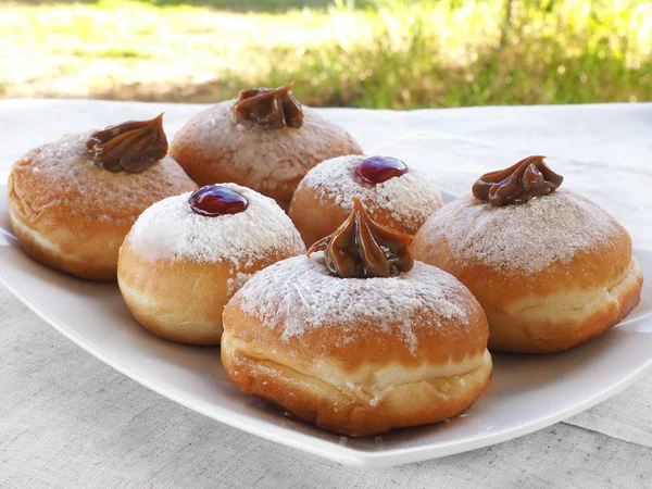Seis deliciosos donuts Hanukkah —  Fotos de Stock