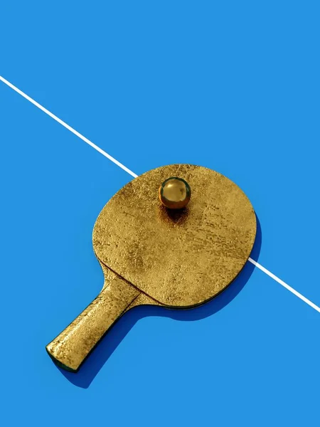 Tischtennis oder Tischtennispaddel mit Ball. goldenen Stil auf blauem Tisch mit weißer Linie. 3D-Illustration. — Stockfoto