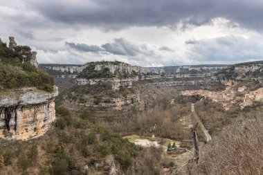 İl Burgos, İspanya nerede biz görselleştirmek antik kaleler, şelaleler, köprüler, küçük kasaba touring ...