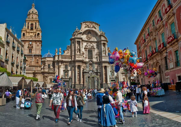 Murcia, Spanien-3, April 2018: firandet i murcia med traditionell klädsel Stockbild