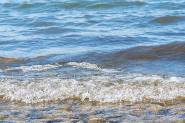 Okanagan Gölü 'ndeki su dalgalarına yakın çekim
