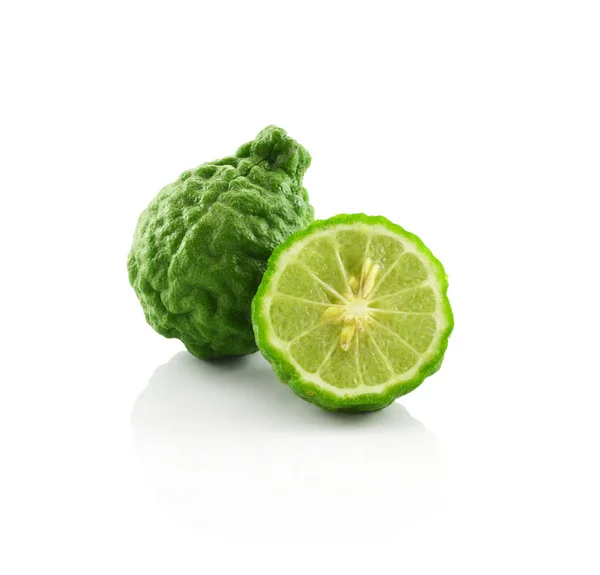 Bergamot izole edilmiş beyaz arkaplan. — Stok fotoğraf