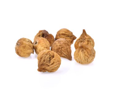 beyaz zemin üzerine kuru incir