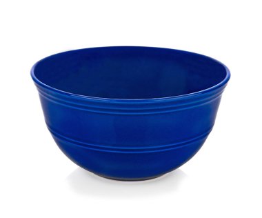 beyaz zemin üzerine mavi kase