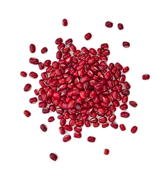 beyaz zemin üzerine Azuki fasulyesi.