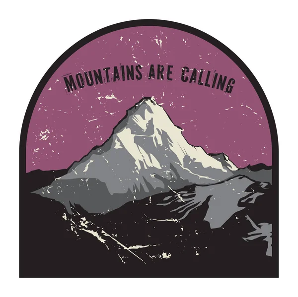 Insignia o emblema de las montañas — Archivo Imágenes Vectoriales