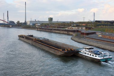 MAVNA nehir Ren, Almanya