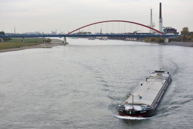 MAVNA nehir Ren, Almanya