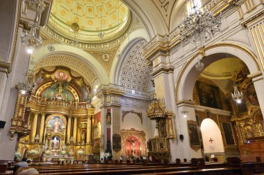 İç Iglesia de San Pedro Lima, Peru