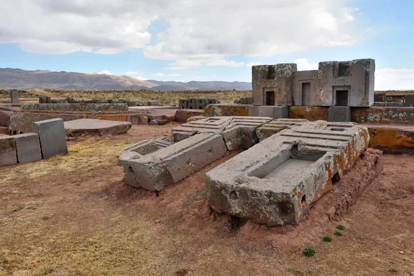 Ruinerna av Pumapunku eller Puma Punku — Stockfoto