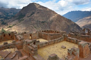 Inca yapıları Pisac kentsel sektöründe