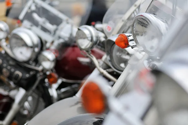Detalle de la moto en un aparcamiento —  Fotos de Stock