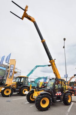 JCB ağır ekipman araç ve logosu