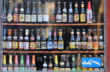 Geleneksel Belçika birası yelpazesi