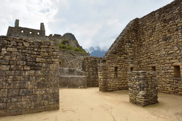 Ruinas del pueblo Machu-Picchu, Perú — Foto de Stock