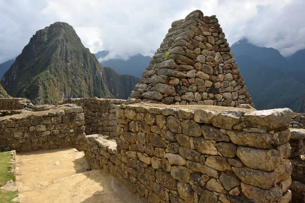 Ruinen des Dorfes Machu-Picchu, Peru — Stockfoto