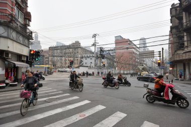 İnsanlar bir sokakta, Çin