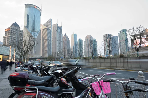 Pudong district skyscrapers in Shanghai, China — Stock Photo, Image