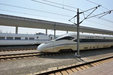 Yüksek hızlı tren Tongxiang tren istasyonu