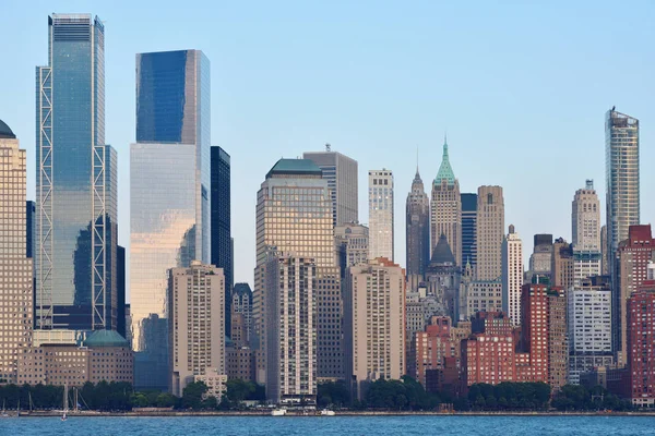 Manhattan Skyline sobre el río Hudson —  Fotos de Stock