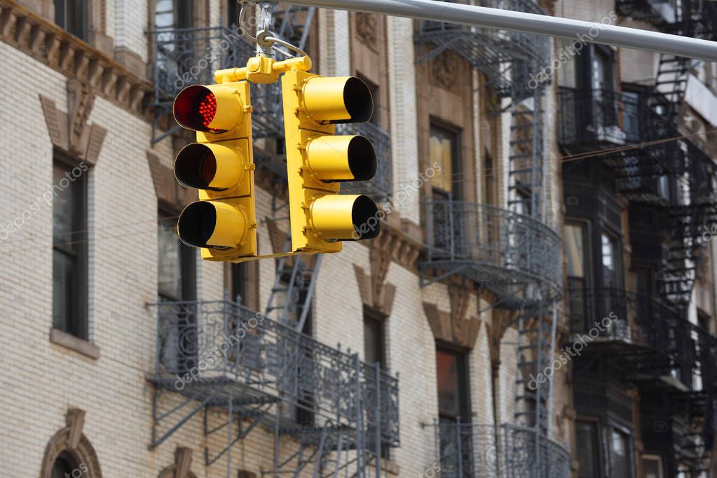 Street traffic light in New York — Stock Photo © _fla 165619364
