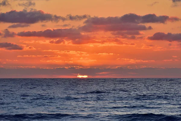 Bela paisagem pôr do sol — Fotografia de Stock