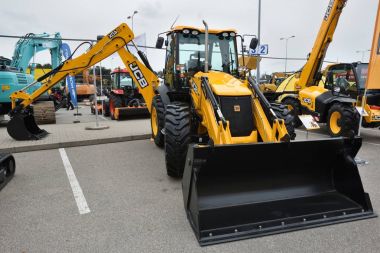 JCB ağır ekipman araç ve logosu