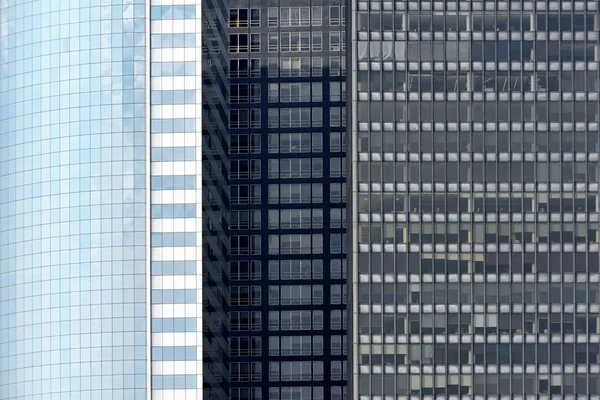 Edificios modernos de oficinas de negocios en Manhattan — Foto de Stock