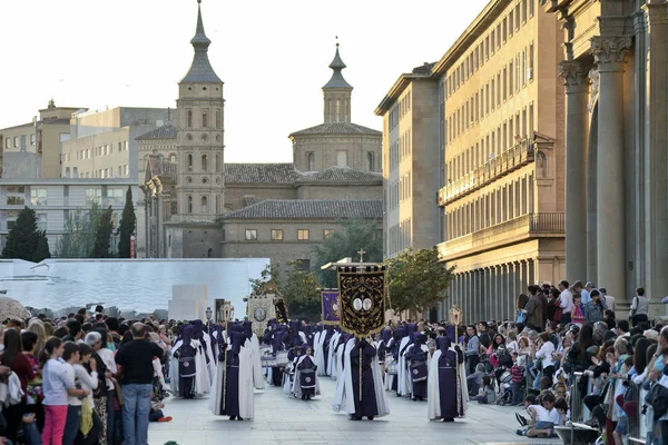 Pitkäperjantai kulkue, Espanja — kuvapankkivalokuva