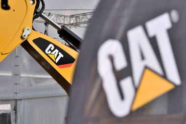 Caterpillar ağır ekipman araç ve logosu