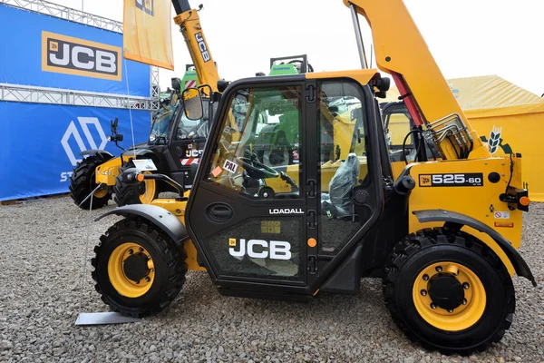 JCB zware apparatuur voertuig en logo — Stockfoto