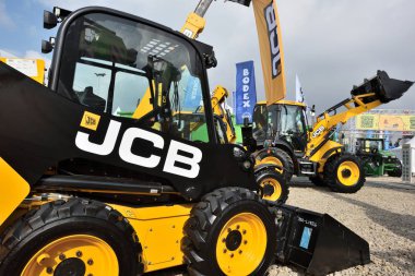 JCB ağır ekipman araç ve logosu
