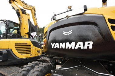 Yanmar ekskavatör ve logosu