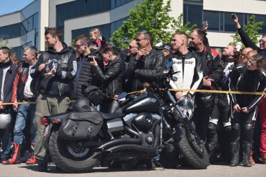 Bisikletçileri Baltık ülkelerinden gelen yıllık toplama