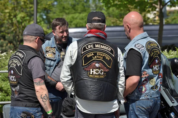 Bisikletçileri Baltık ülkelerinden gelen yıllık toplama