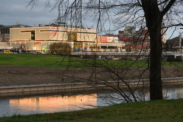 Modern shopping centre, Vilnius — Stock Photo, Image