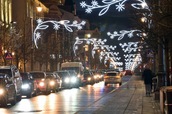 Christmas street traffic in Vilnius old Town — Stock Photo, Image