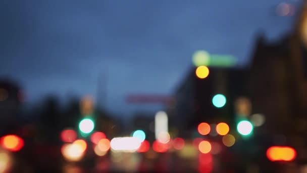 Traffico Notturno Dal Finestrino Dell Auto Notte Piovosa Sfondo Sfocato — Video Stock