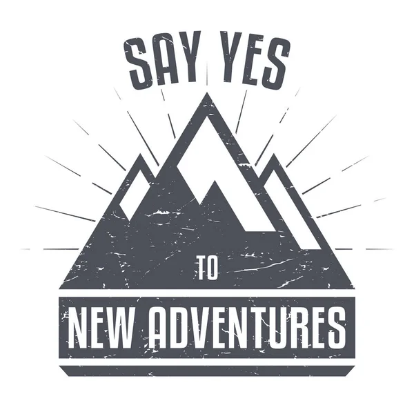 Adventure Logo Badge Design. Wilderness Exploration Konzept Zeichen — Stockvektor