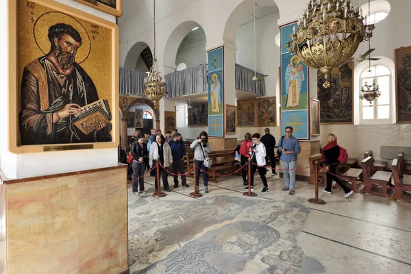 Madaba Jordania Febrero 2020 Personas Identificadas Basílica Ortodoxa Griega San —  Fotos de Stock