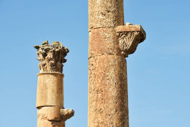 Ürdün 'ün Jerash kentindeki harabe Greko-Roma şehri Gerasa sütunları