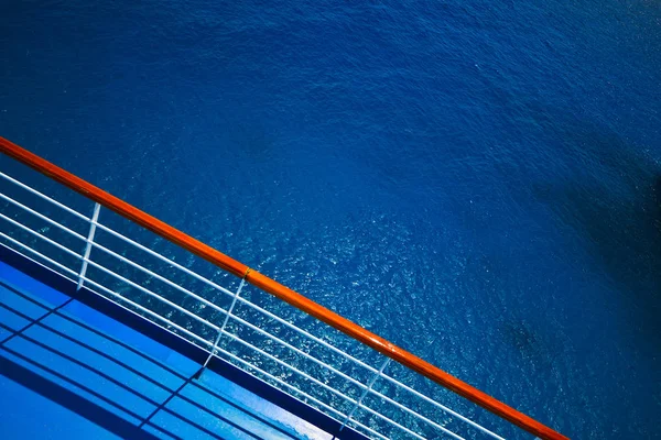 Ship railing in the natural light of day — Stock Photo, Image