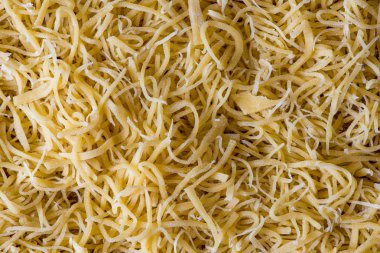 Doğal ışık masada ev yapımı erişte