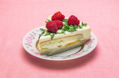 Pasta - ptichye moloko veya ptasie mleczko tercüme kuş sütü veya güvercin'ın süt olarak